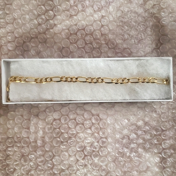 NEW| Stamped 18K Gold Figaro Necklace/Chain 24" 6-7mm - Picture 2 of 5